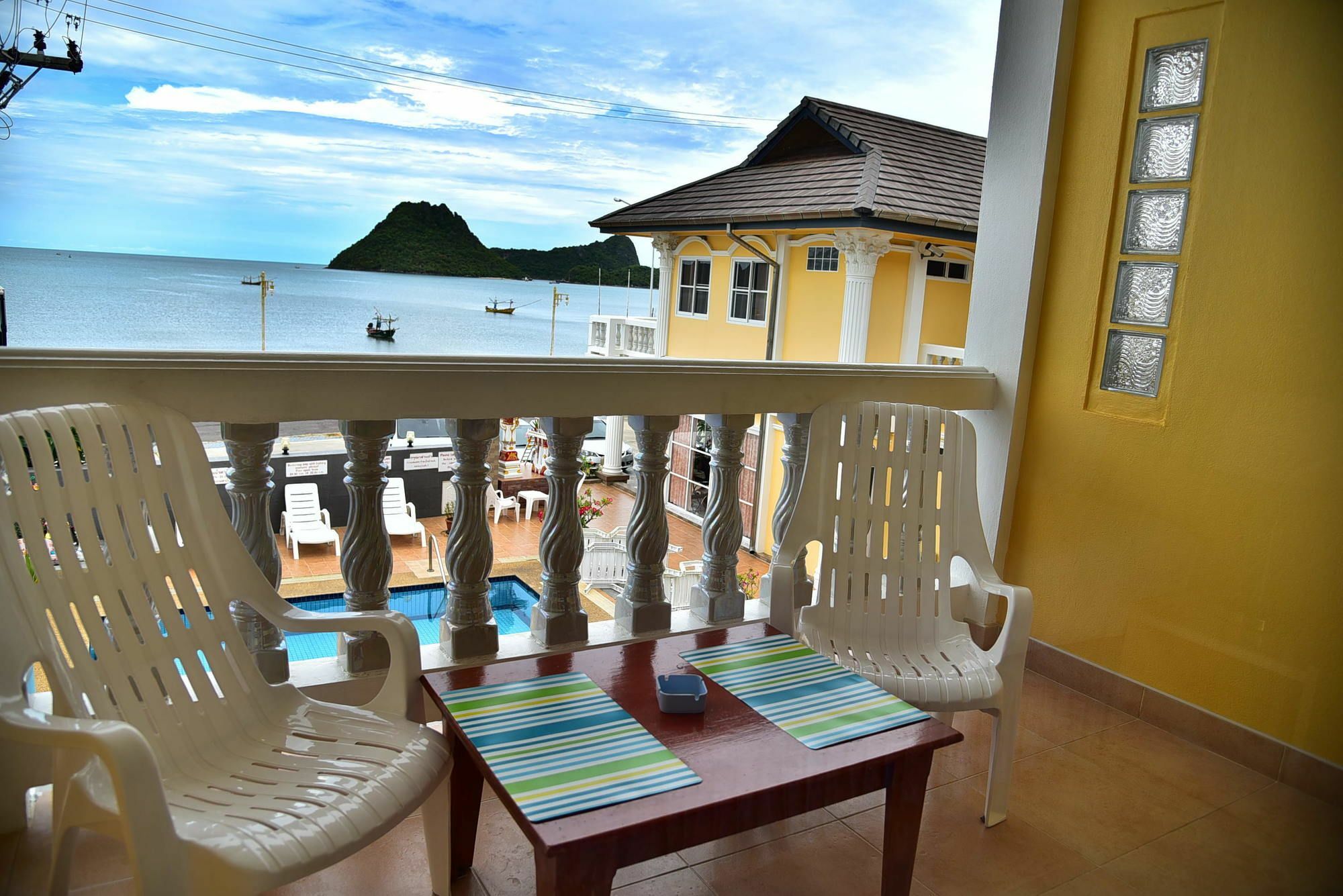 Sun Beach Guesthouse Prachuap Khiri Khan Dış mekan fotoğraf