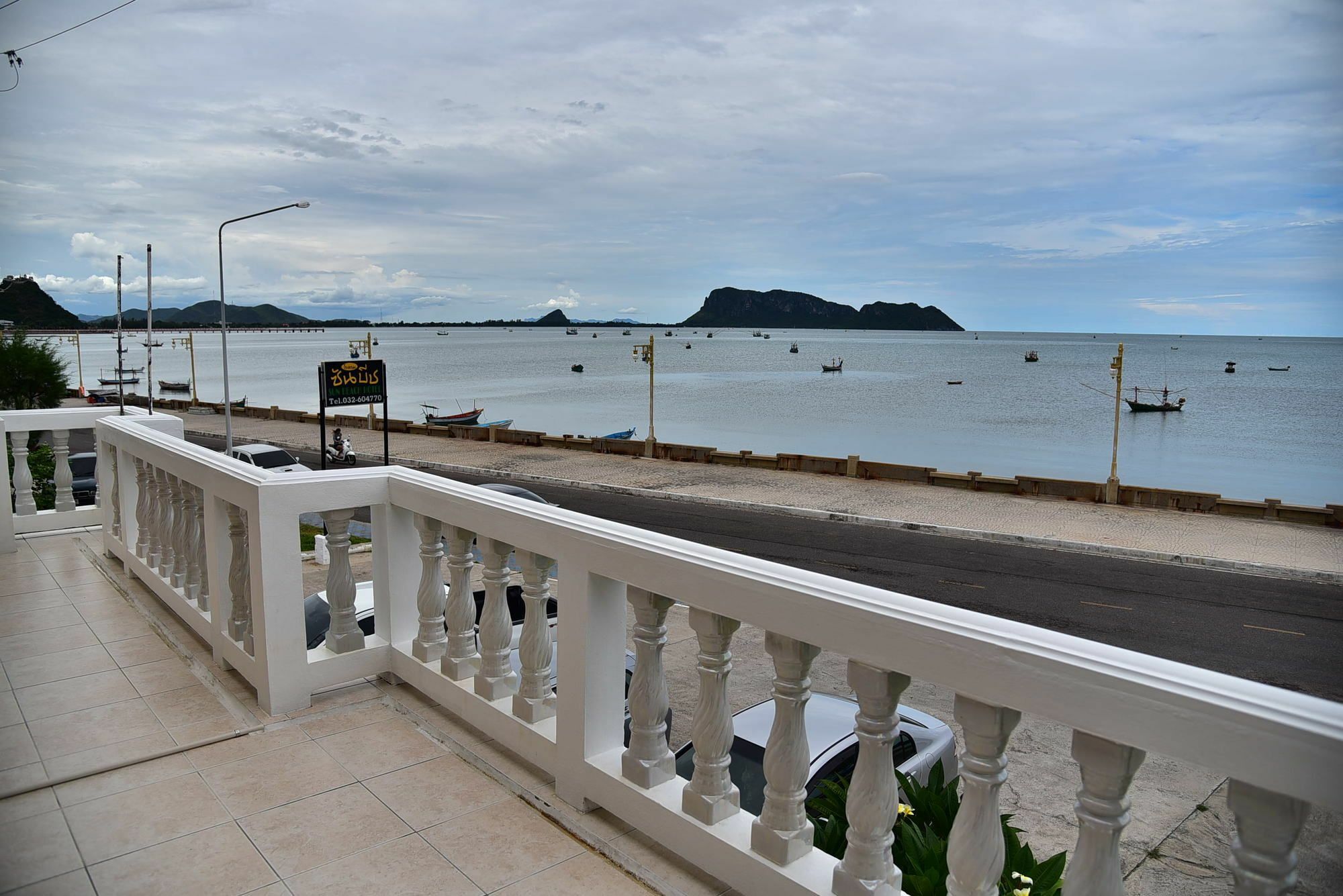 Sun Beach Guesthouse Prachuap Khiri Khan Dış mekan fotoğraf